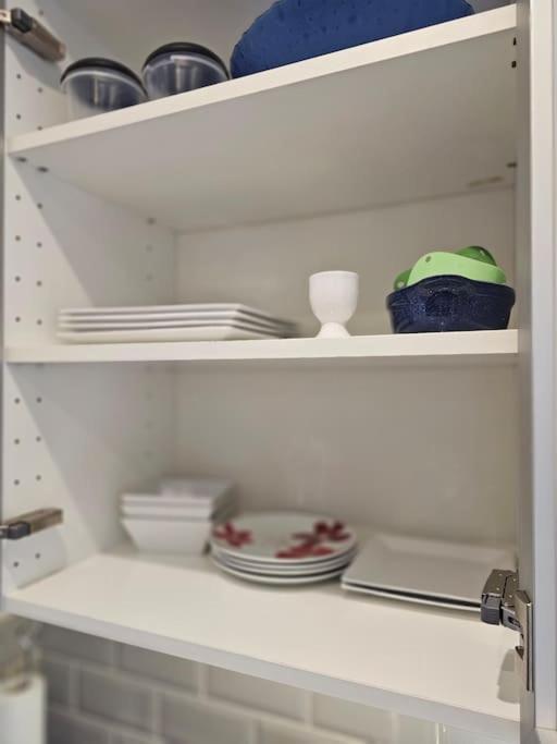 The Perfect Free Parking & Garden - Business & Leisure * Woking