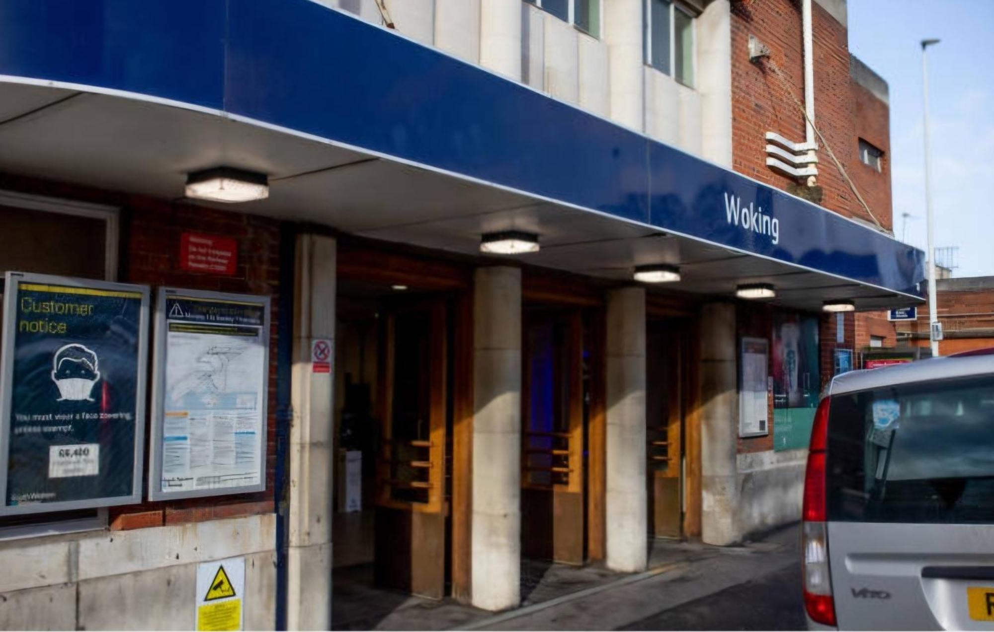 The Perfect Free Parking & Garden - Business & Leisure *
